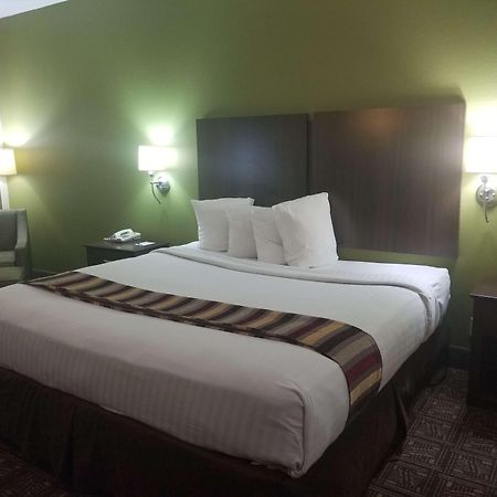 Best Western Rayne Inn Ngoại thất bức ảnh