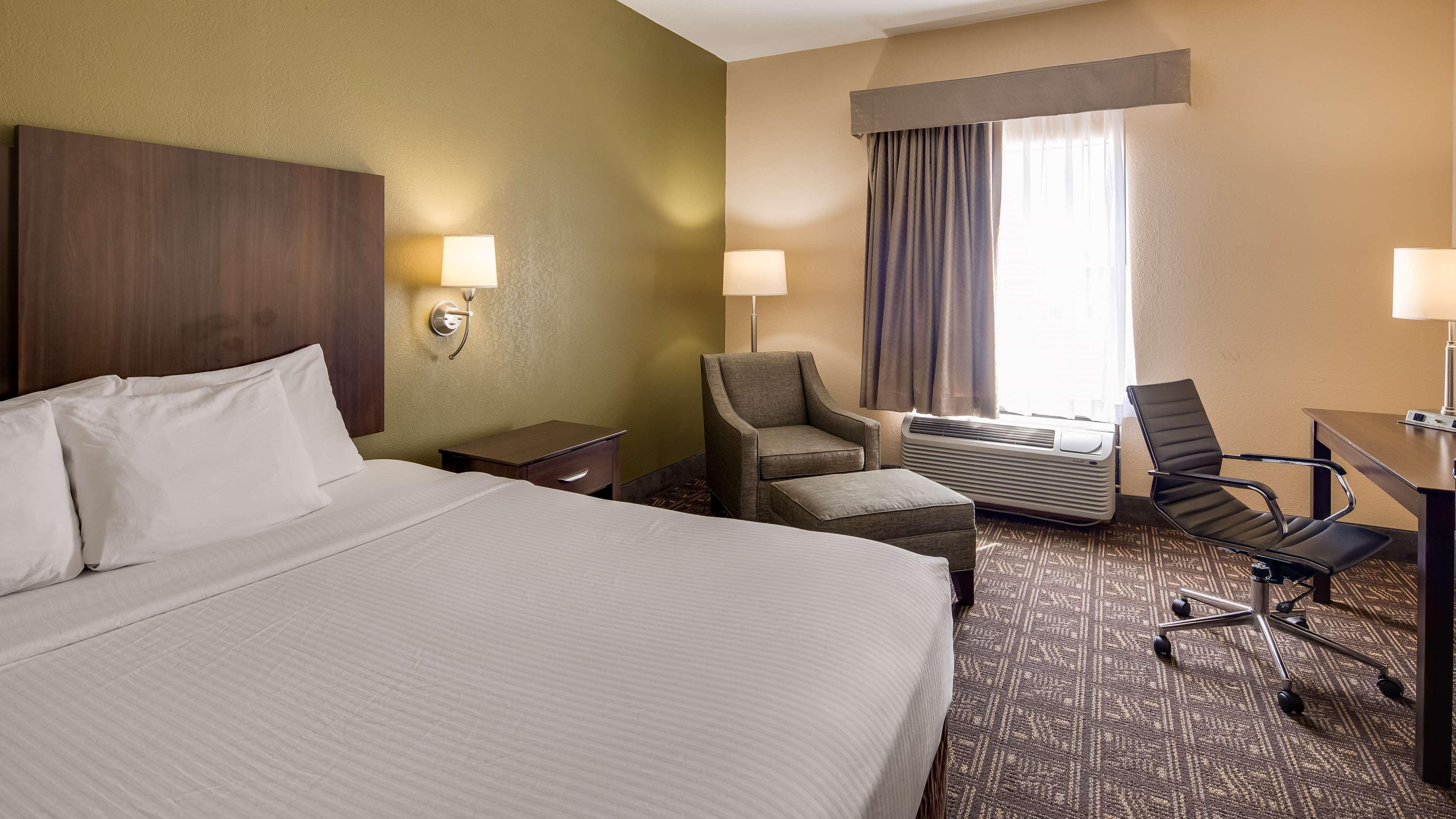 Best Western Rayne Inn Ngoại thất bức ảnh