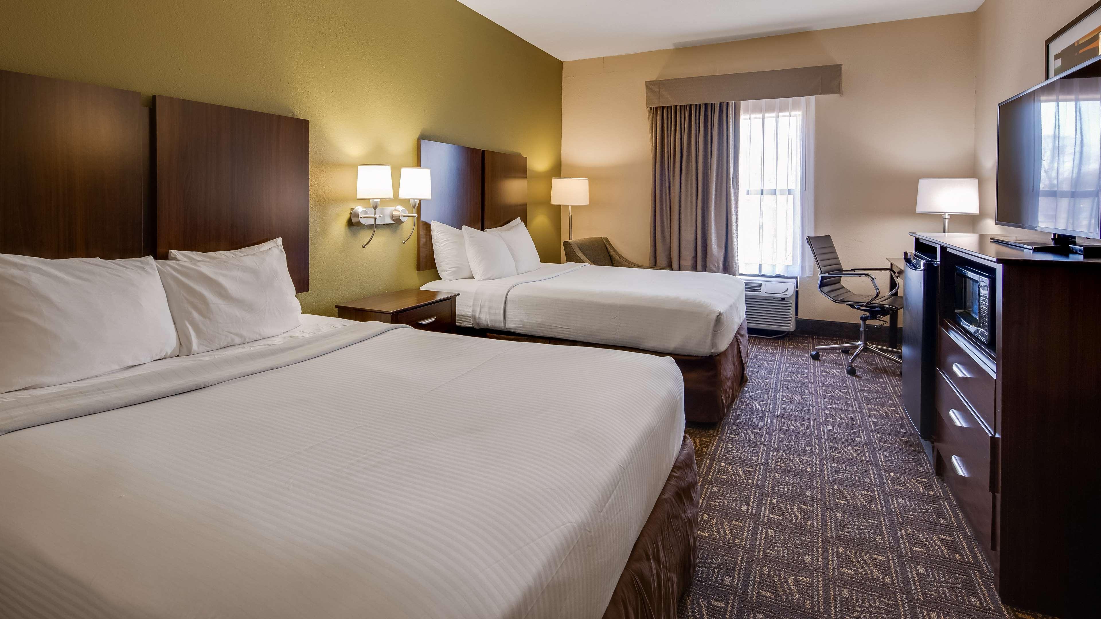 Best Western Rayne Inn Ngoại thất bức ảnh