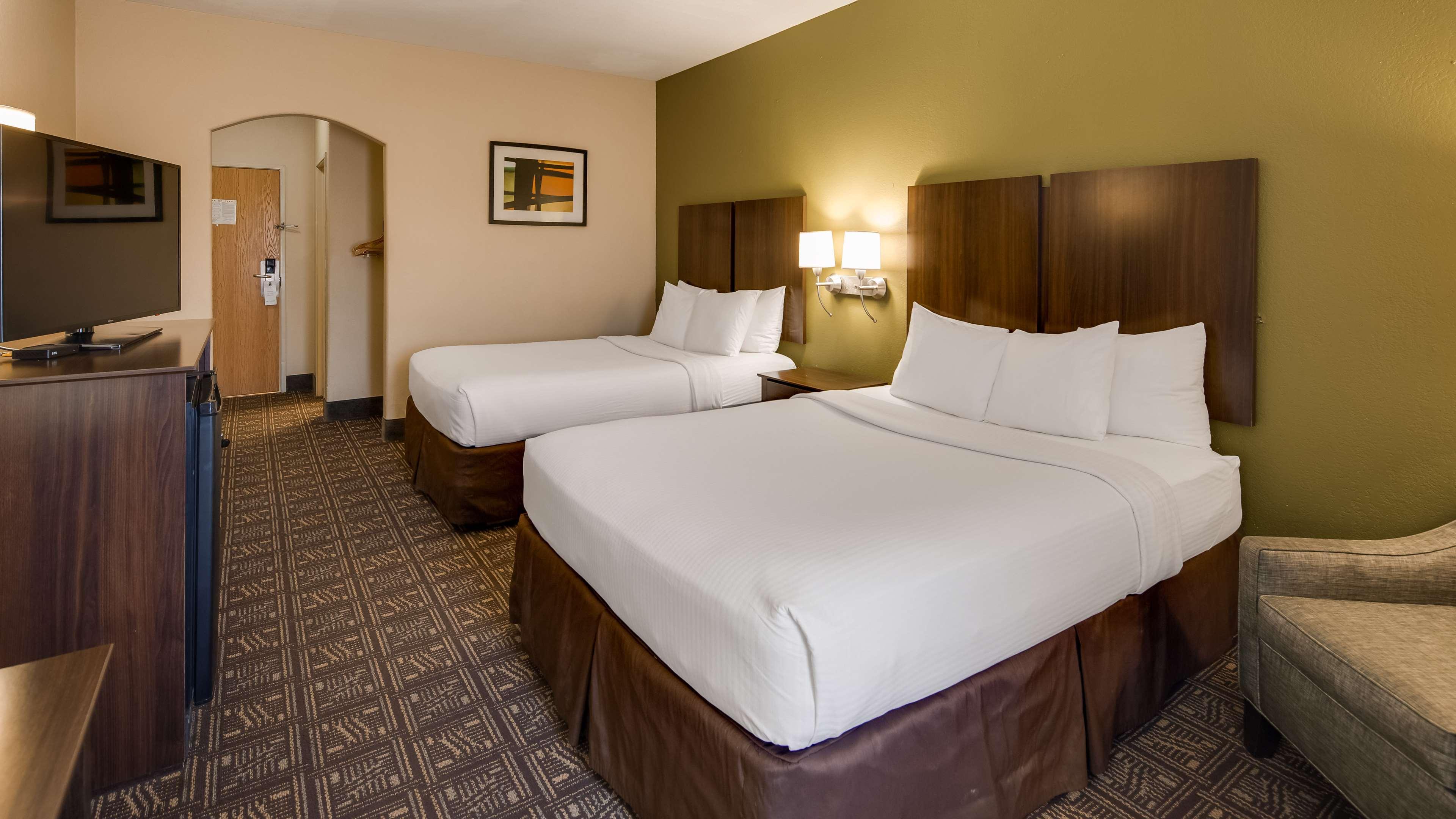 Best Western Rayne Inn Ngoại thất bức ảnh