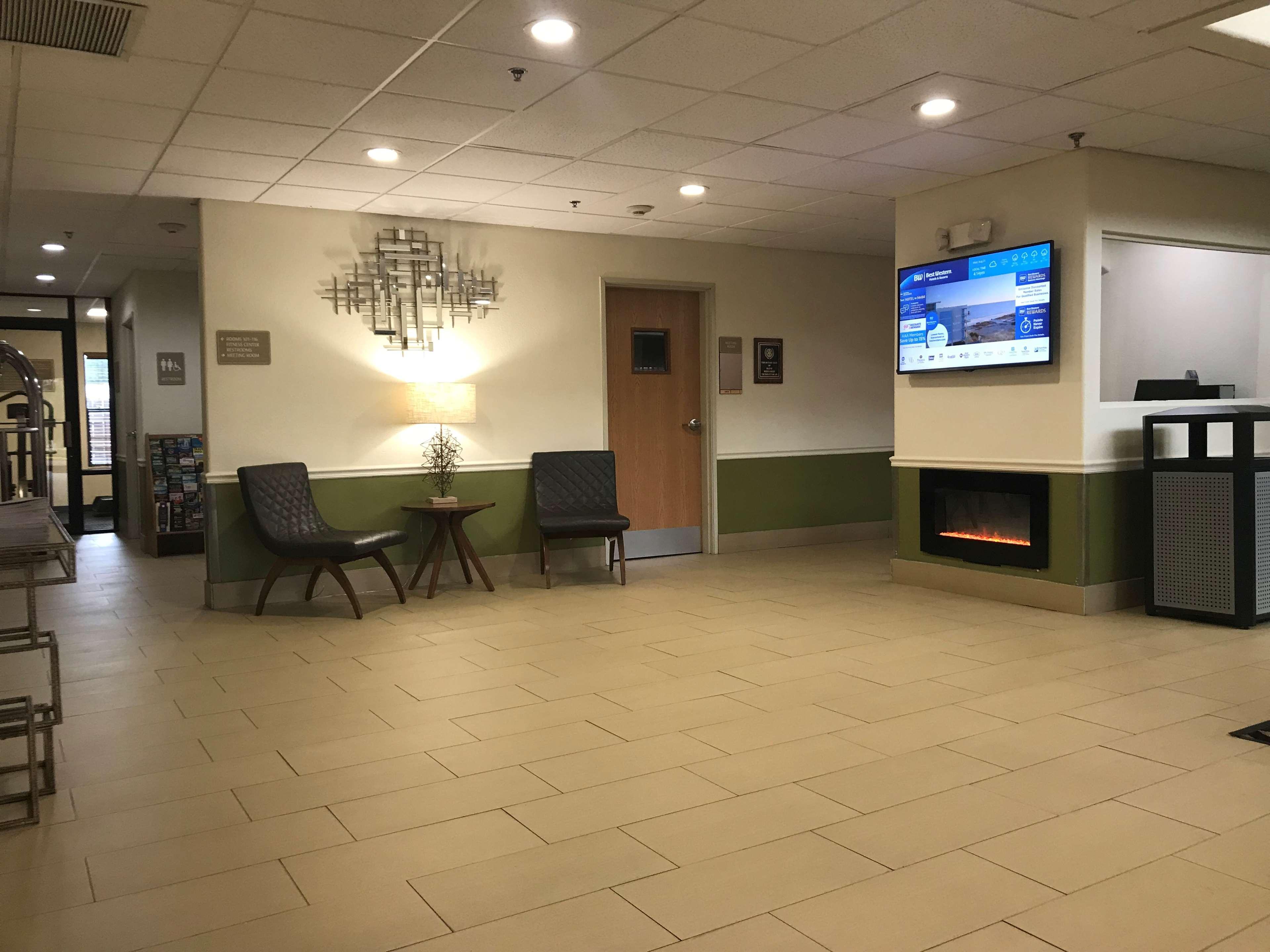 Best Western Rayne Inn Ngoại thất bức ảnh