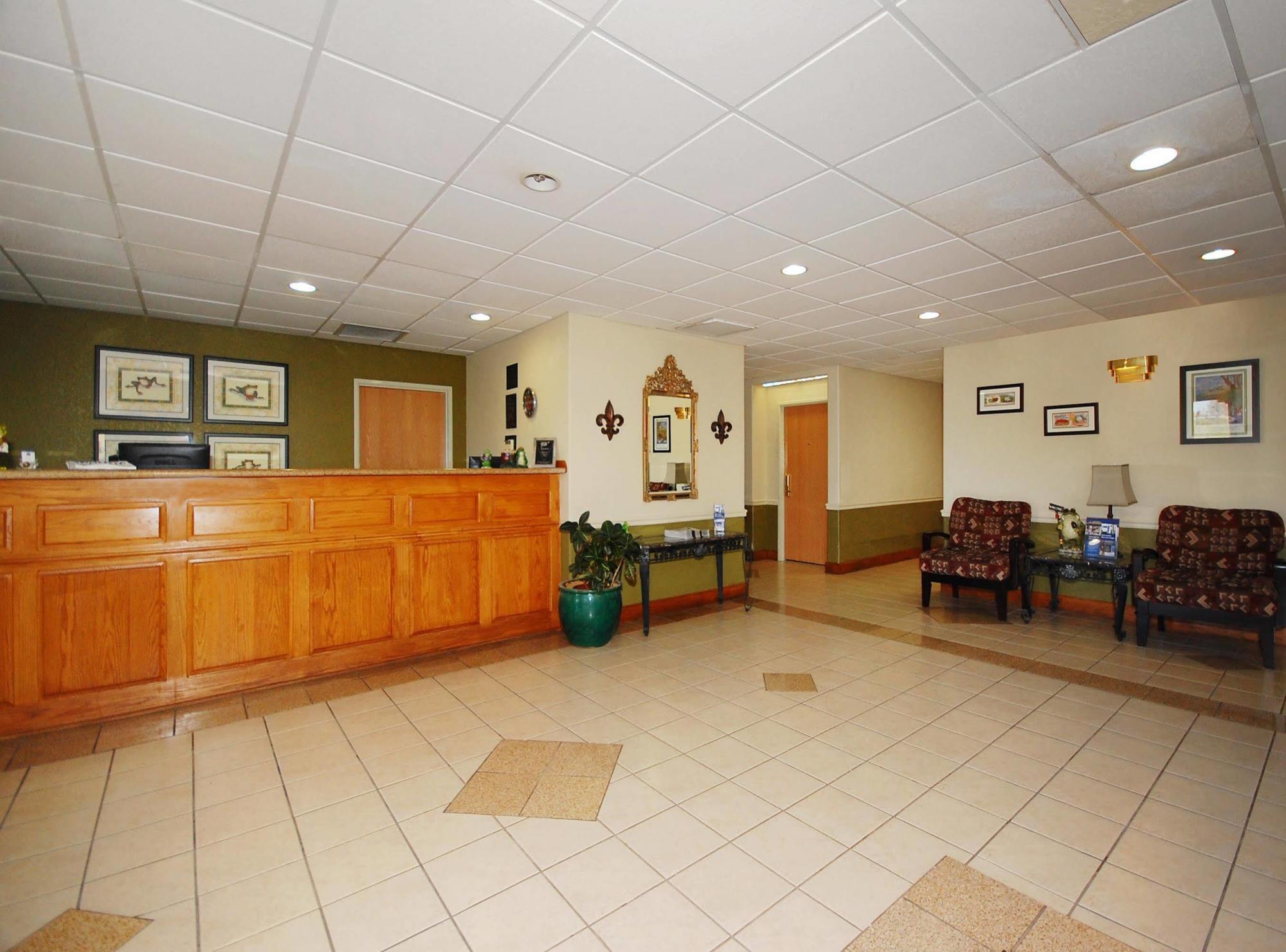 Best Western Rayne Inn Ngoại thất bức ảnh