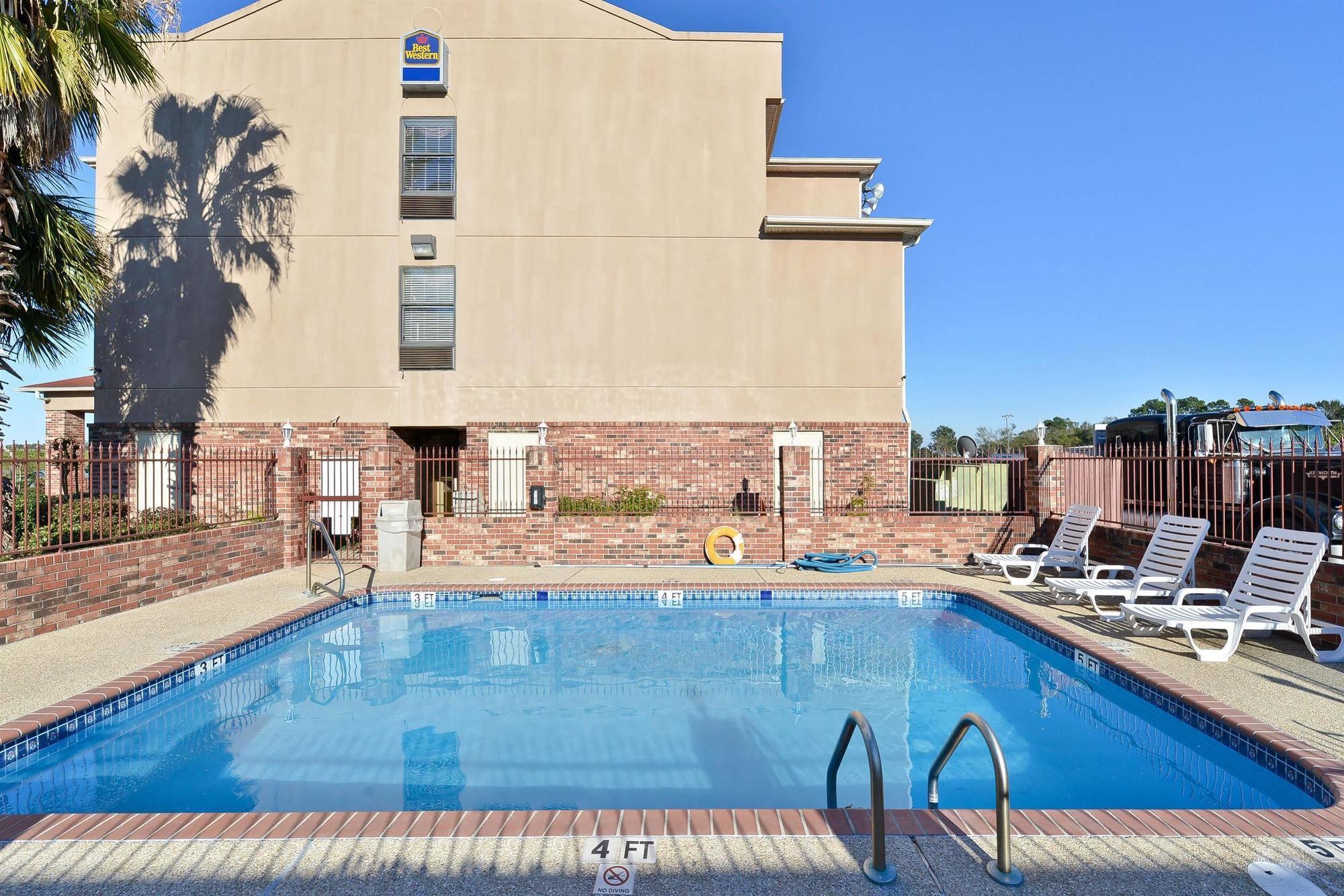 Best Western Rayne Inn Ngoại thất bức ảnh