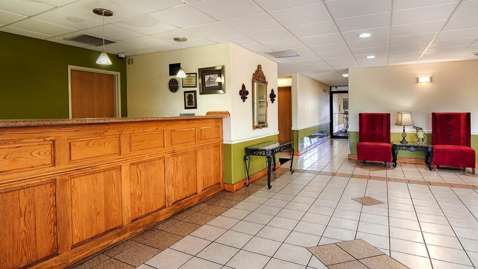 Best Western Rayne Inn Ngoại thất bức ảnh